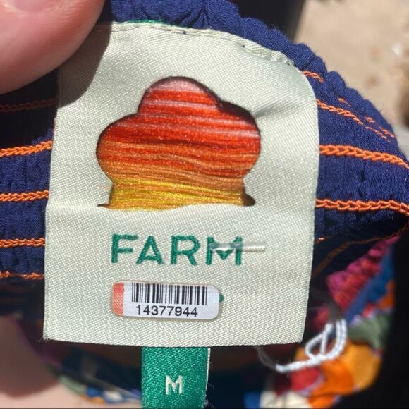 FARM Rio Rainbow Toucan Smocked Maxi size medium - Picture 10 of 16